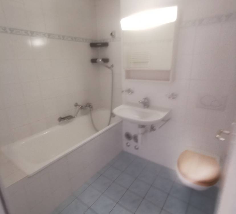 A LOUER, appartement de 2.5 pièces au rez 
