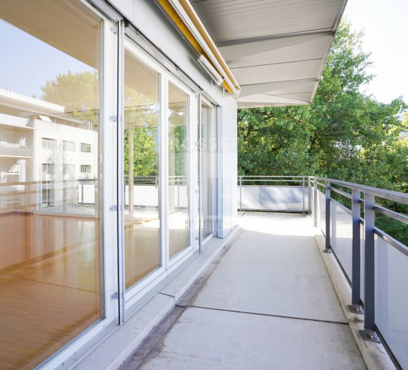 En Exclusivité : Beau 6 pièces avec une grande terrasse en pignon