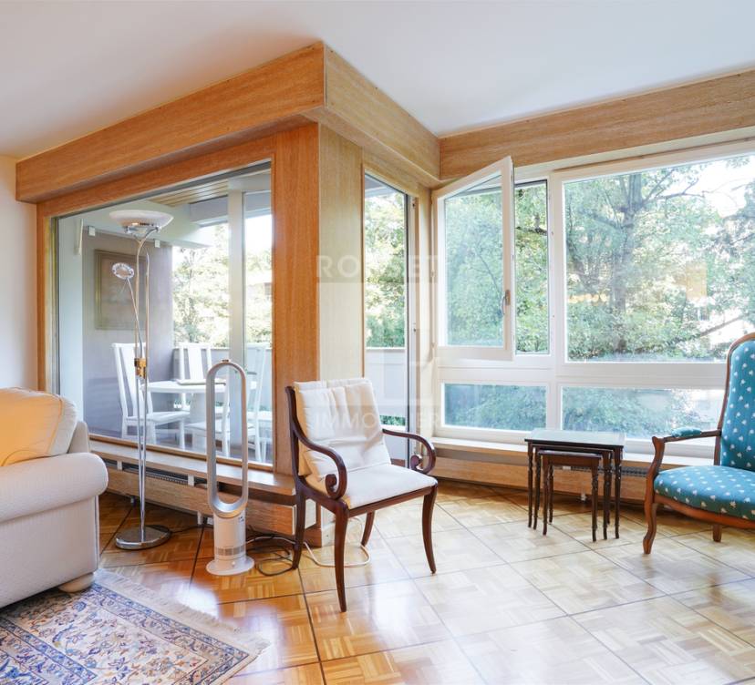 Bel appartement en plein cœur de Florissant Beautiful apartment in the heart of Florissant