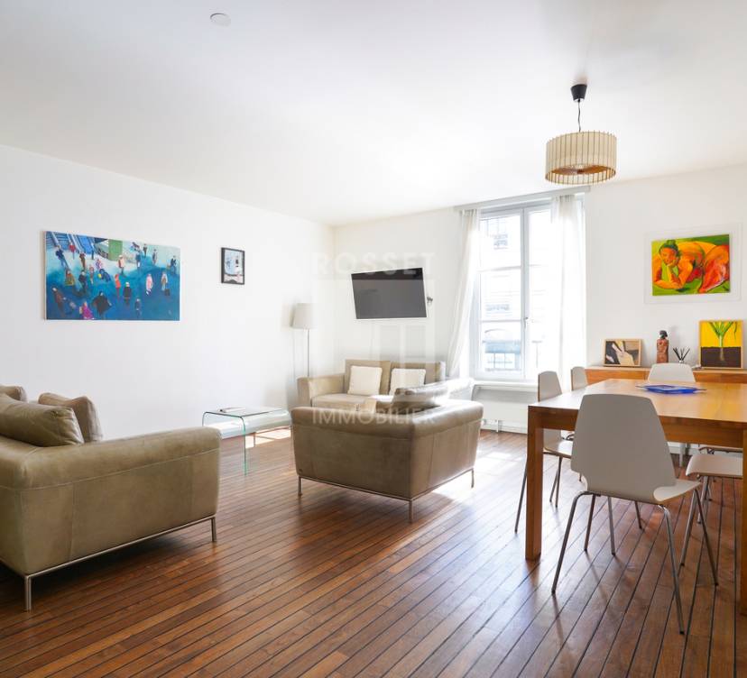 Bel appartement en plein cœur du centre ville Beautiful apartment in the heart of downtown