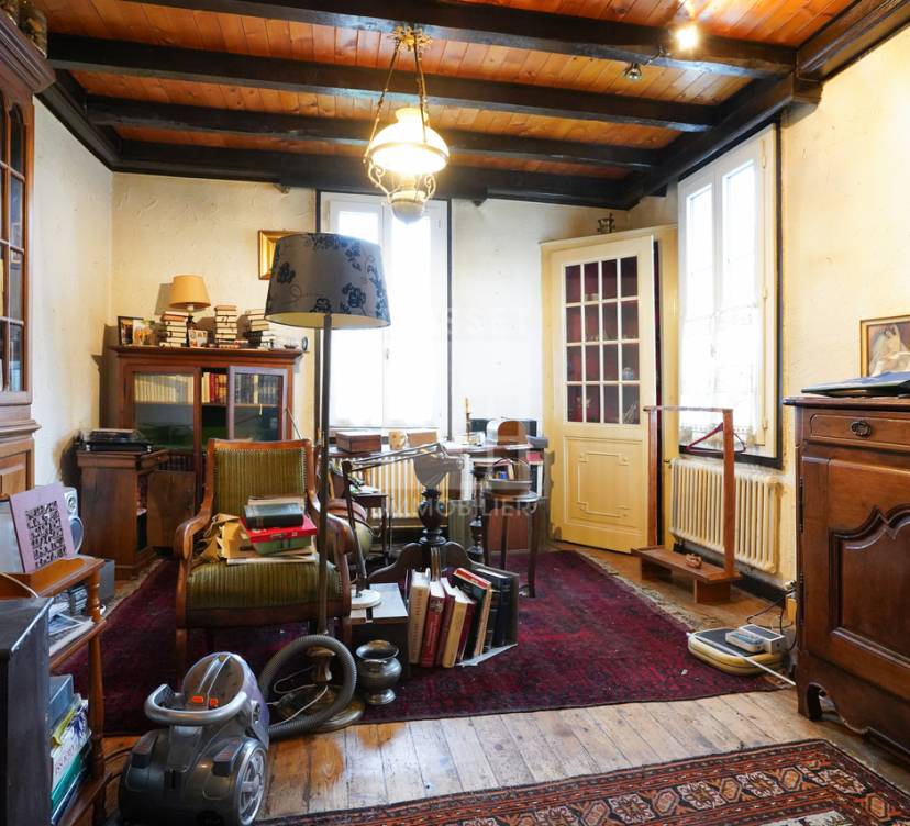 Maison individuelle à rénover Detached house to renovate