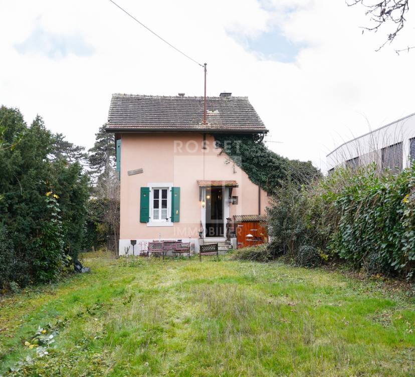 Maison individuelle à rénover Detached house to renovate