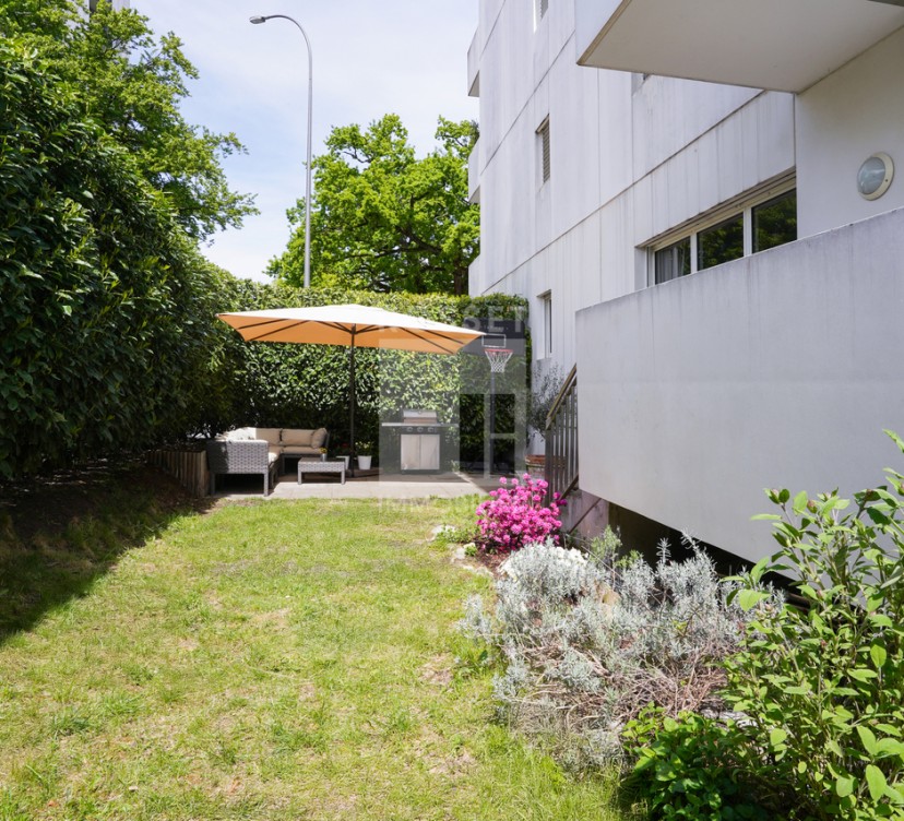 Charmant rez-de-jardin de 5 pièces au cœur des Charmilles