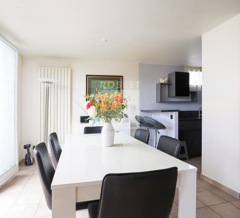 En Exclusivité : Charmant duplex de 4 pièces avec balcon et terrasse