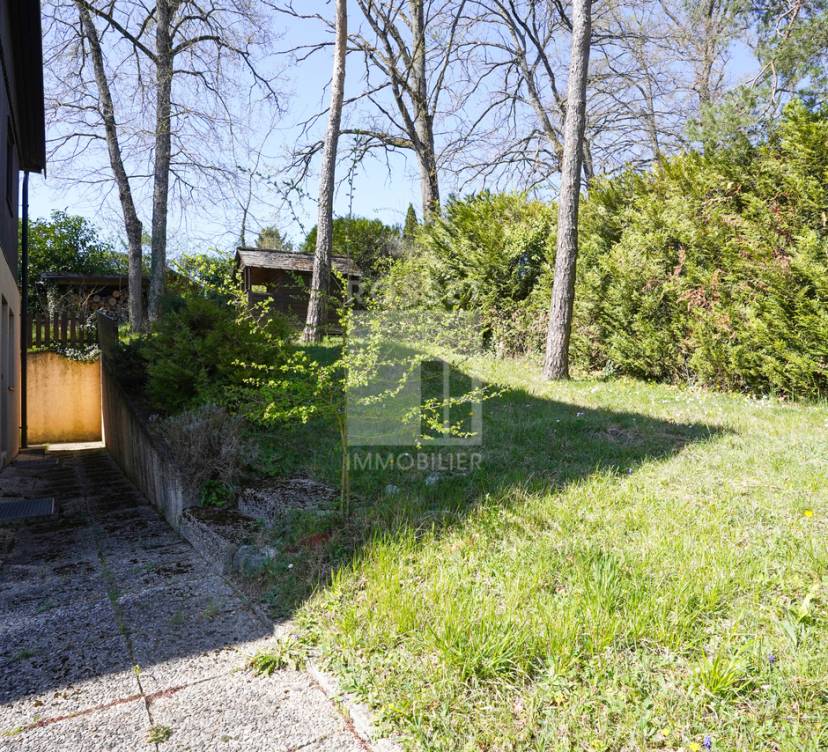 Belle villa individuelle à rénoverBeautiful detached villa to renovate