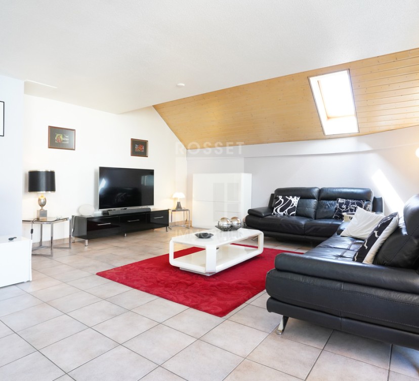 En Exclusivité : Charmant duplex de 4 pièces avec balcon et terrasse