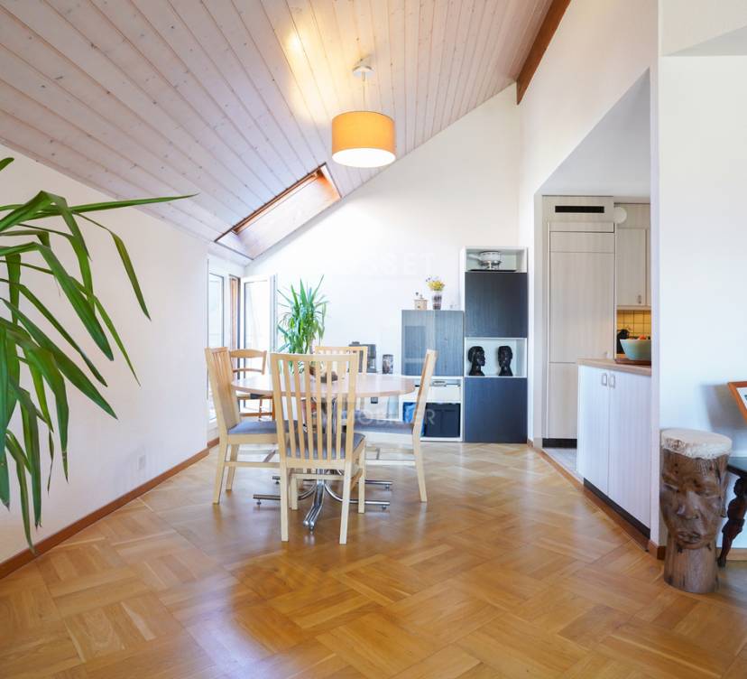 En exclusivité - Duplex en attique au cœur de Plan-les-OuatesExclusive - Duplex penthouse in the heart of Plan-les-Ouates