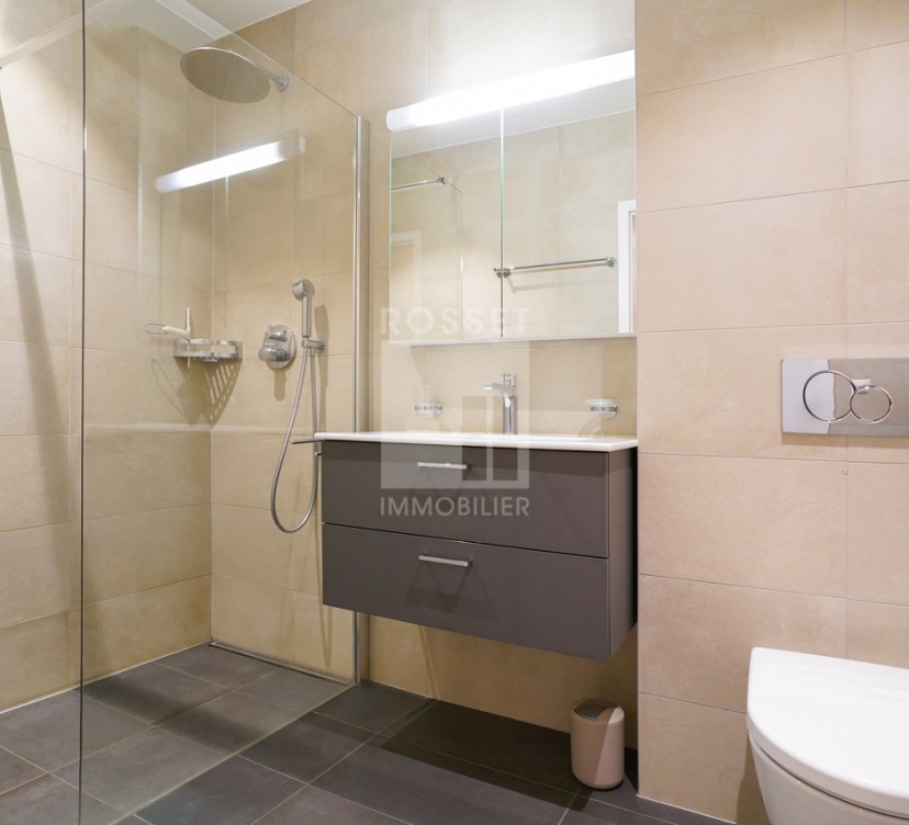 En exclusivité - Appartement de 5 pièces avec grande terrasse Exclusive - 5-room apartment with large terrace