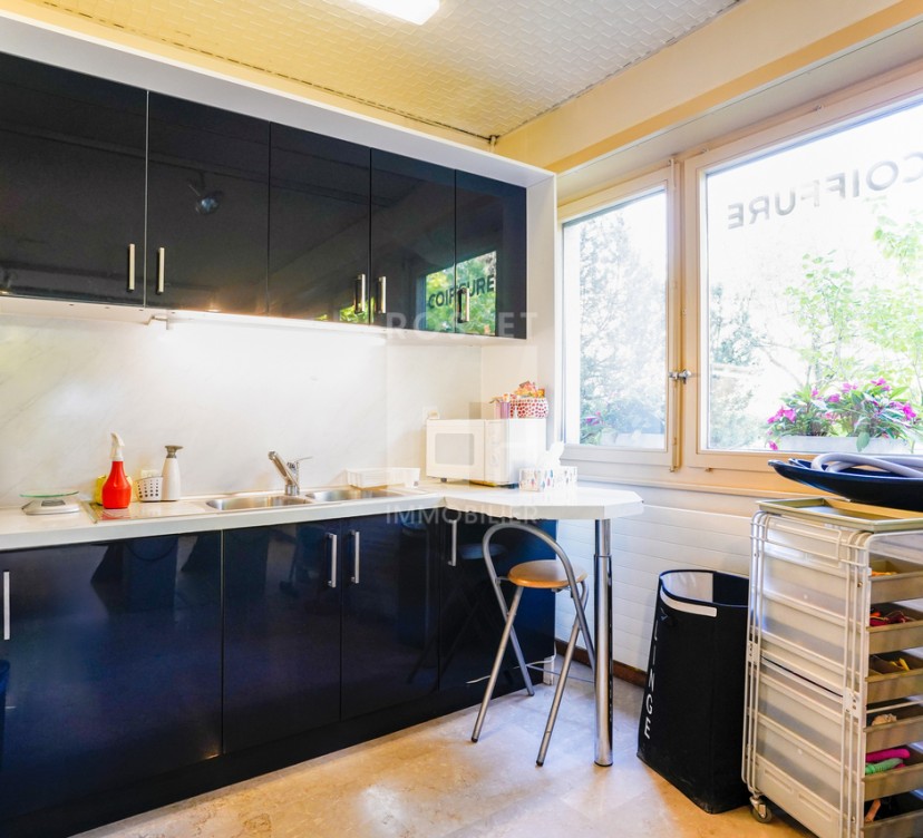 En Exclusivité : Arcade Commerciale dans le quartier de Champel