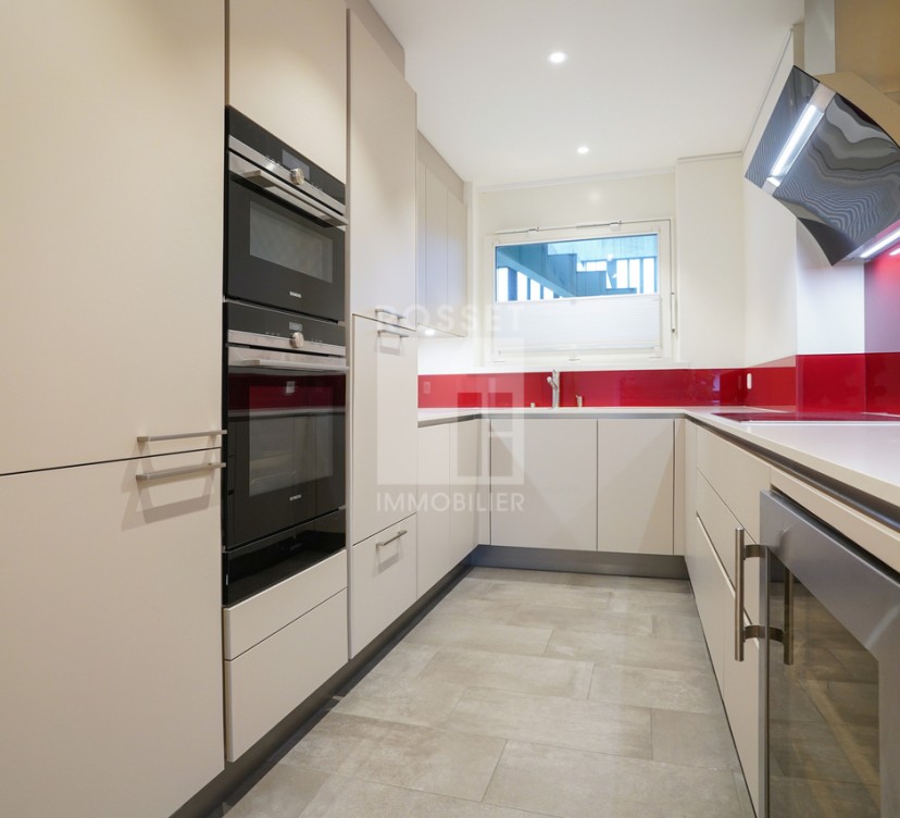 En exclusivité - Appartement de 5 pièces avec grande terrasse Exclusive - 5-room apartment with large terrace