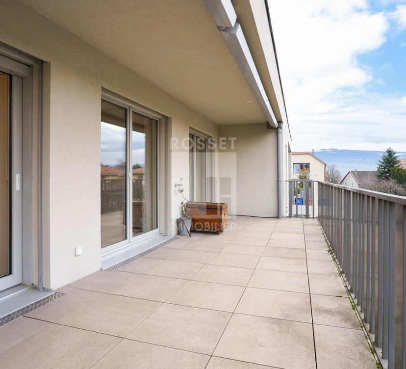 En exclusivité - Appartement de 5 pièces avec grande terrasse Exclusive - 5-room apartment with large terrace
