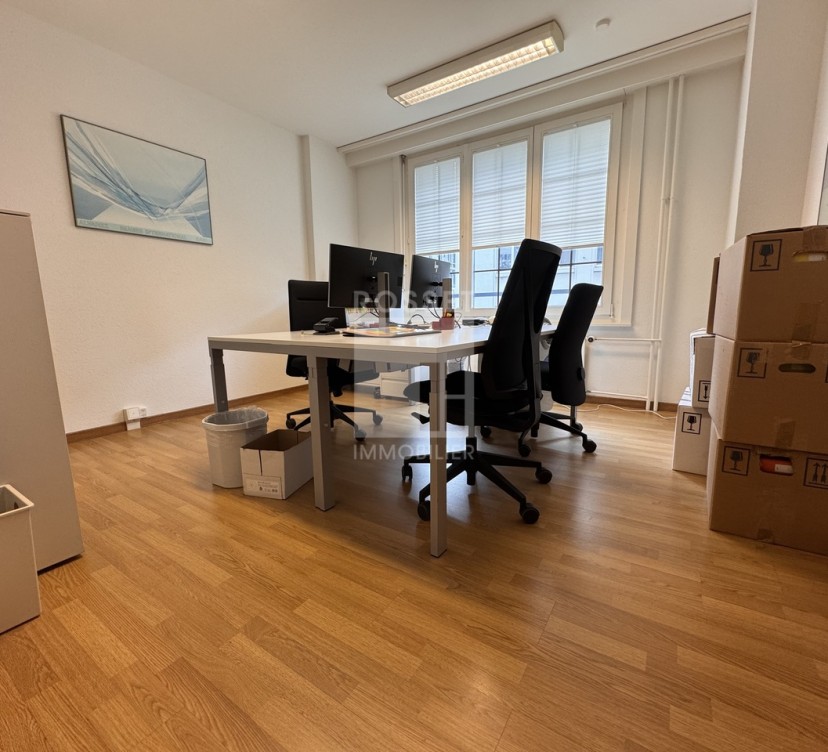 Surface administrative ou logement de 122m2